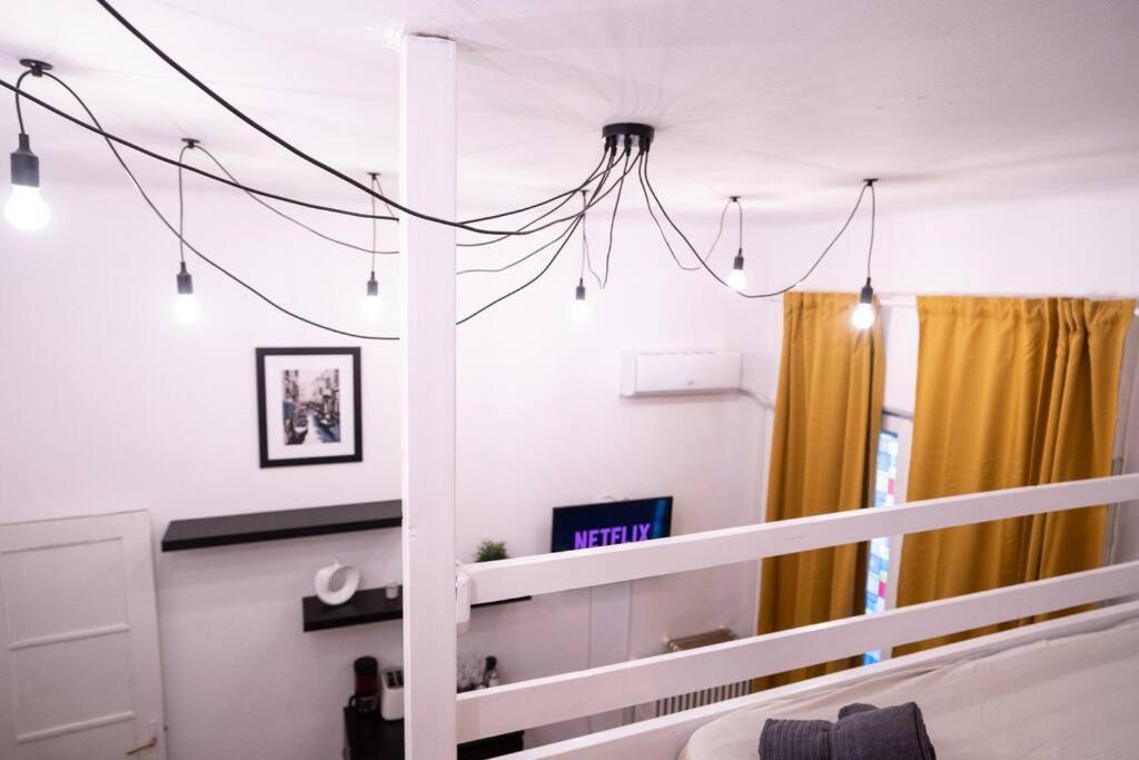 شقة بوخارست  في Cozy Studio Near Cismigiu Park المظهر الخارجي الصورة